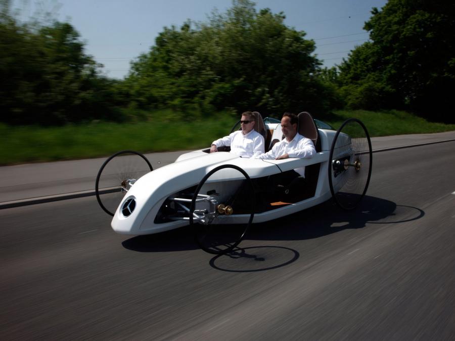  Mercedes-Benz F-Cell Roadster Concept 2009 года  (фото 1 из 23)